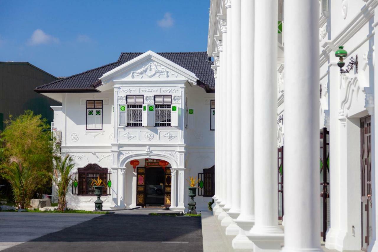 Sound Gallery House - Sha Plus Phuket Exterior foto